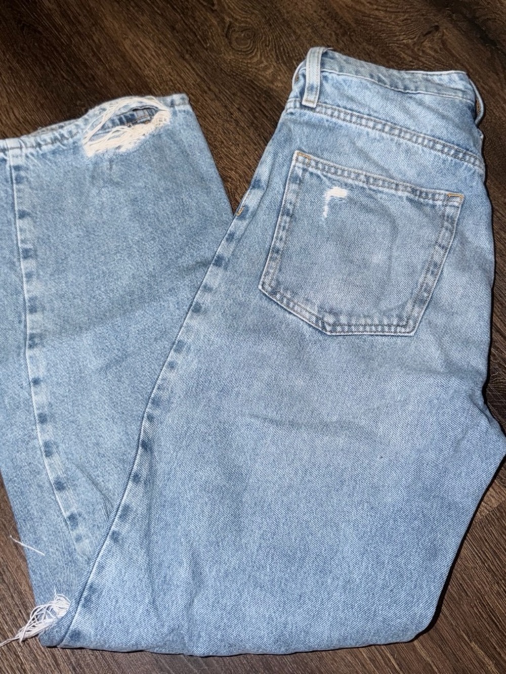 Light Blue Distressed women’s Jeans